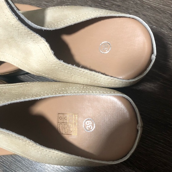 Beige Studded Cork Wedge Sandals Size 8 - Picture 4 of 8